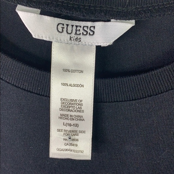 NWT Guess t-shirt - Picture 3 of 4